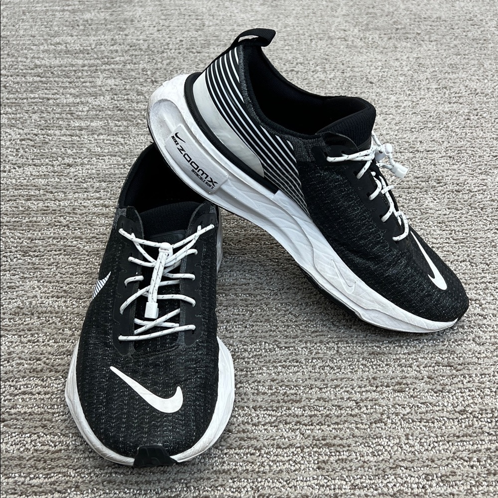 Men’s Nike ZoomX Invincible Run 3 Black & White Custom Colorway Size 9.5